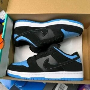 Buy Authentic Nike Shoe Pallets