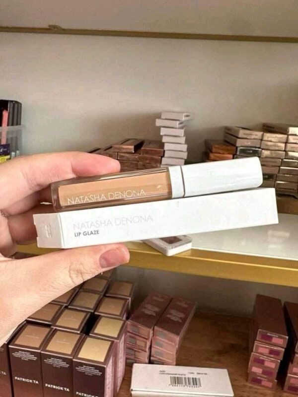 Buy Mixed Cosmetic Pallets